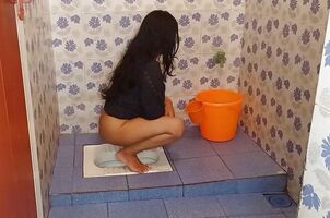Bathroom teen video